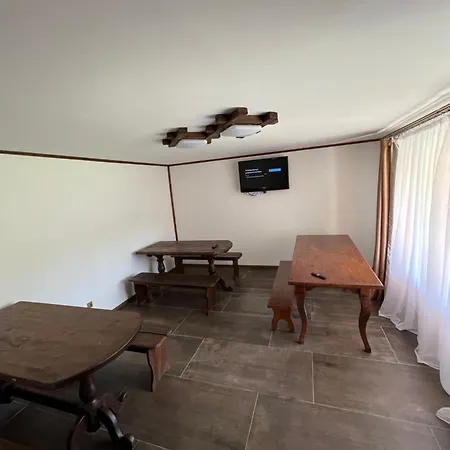 Hotel у блищака 3*